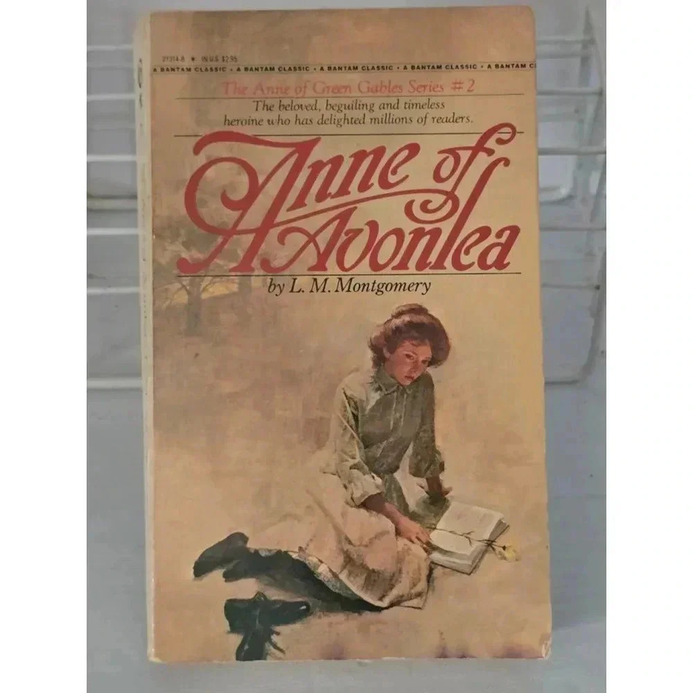Book: Anne of‎ Avonlea by L.M. Montgomery
